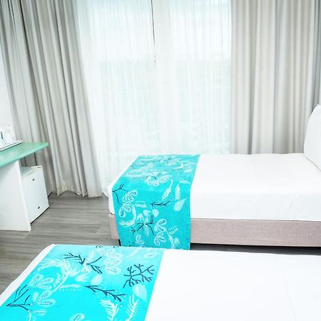 Blue Beach Galle Exterior photo